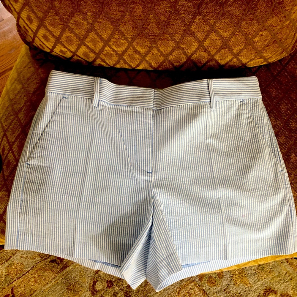 Loft seersucker blue Riviera shorts size 10